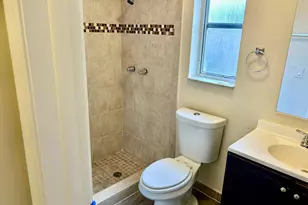 11450 NW 35th Pl, Sunrise, FL 33323 - Photo 9