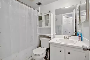 9480 Poinciana Pl, Davie, FL 33324 - Photo 15