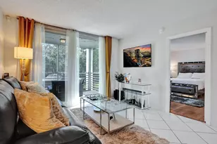 9480 Poinciana Pl, Davie, FL 33324 - Photo 7