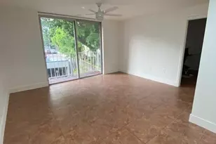 1740 NW N River Dr, Miami, FL 33125 - Photo 5