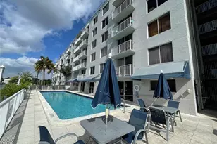 1740 NW N River Dr, Miami, FL 33125 - Photo 3