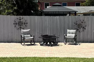 720 NE 7th St, Pompano Beach, FL 33060 - Photo 9