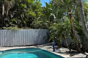 720 NE 7th St, Pompano Beach, FL 33060 - Photo 23