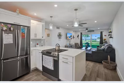 311 E Ocean Avenue #102, Lantana, FL 33462 - Photo 7