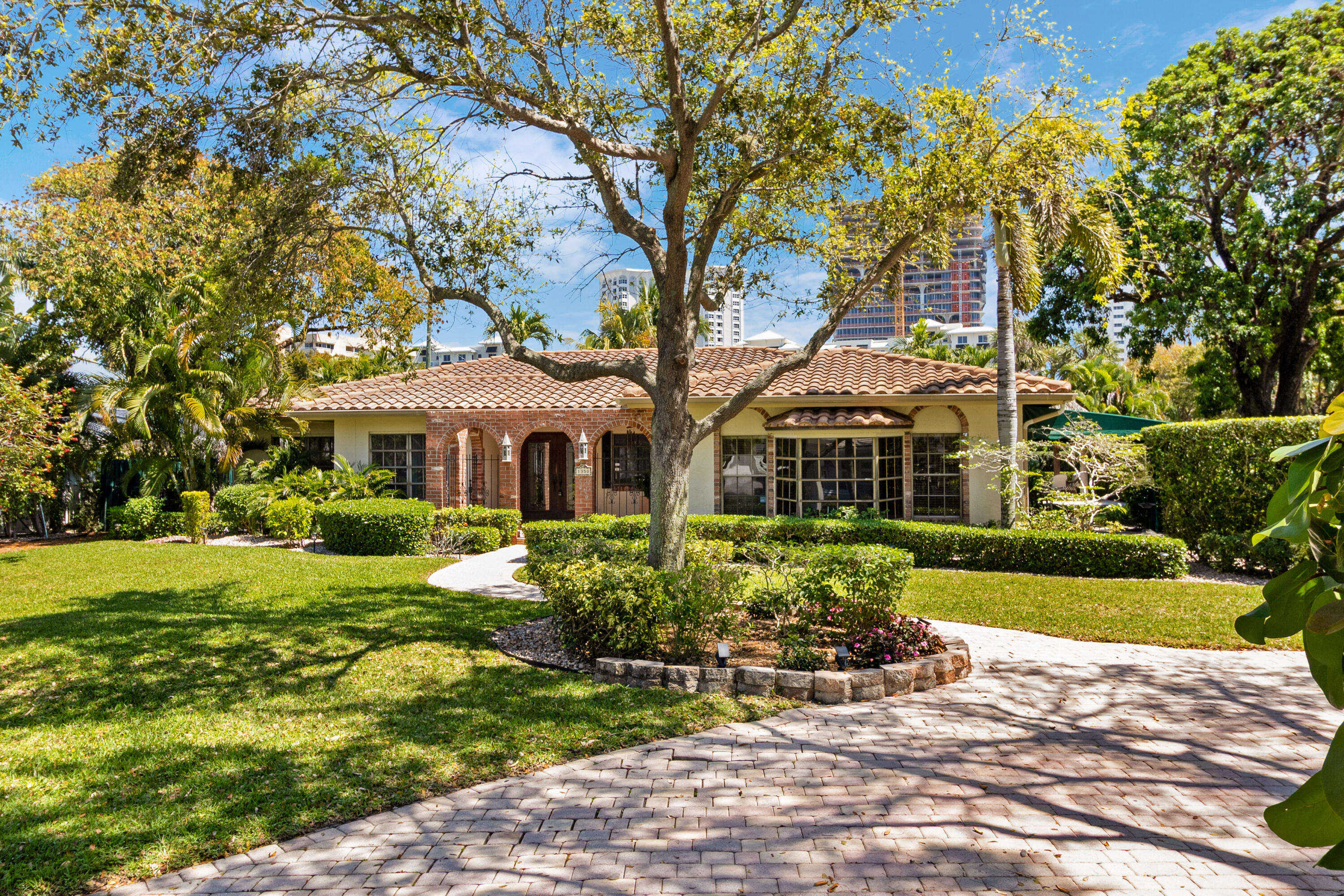 1350 W Terra Mar Dr - 1350 W Terra Mar Dr, Pompano Beach, FL 33062 Luxury Property | Jose Angel Pina