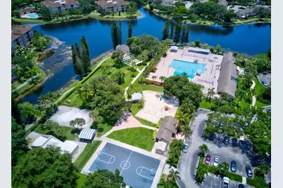 3226 S Carambola Cir S, Coconut Creek, FL 33066 - Photo 45