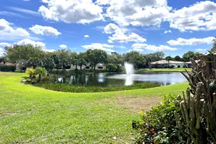 9624 Crescent View Dr N, Boynton Beach, FL 33437 - Photo 27