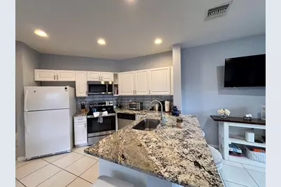 8903 Sandshot Court, Port Saint Lucie, FL 34986 - Photo 7