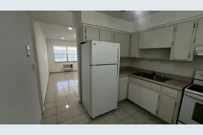 13 NE 2nd Avenue #201, Dania Beach, FL 33004 - Photo 5