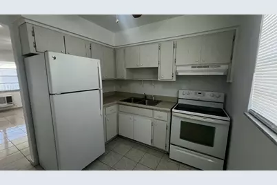 13 NE 2nd Avenue #201, Dania Beach, FL 33004 - Photo 5