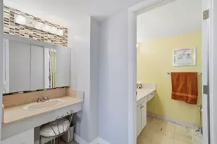 1201 S Ocean Dr, Hollywood, FL 33019 - Photo 29