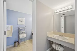 1201 S Ocean Dr, Hollywood, FL 33019 - Photo 25