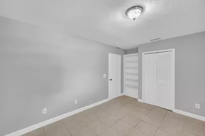 2621 SE Westmoreland Boulevard, Port Saint Lucie, FL 34952 - Photo 17