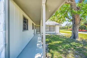 2621 SE Westmoreland Blvd, Port Saint Lucie, FL 34952 - Photo 5