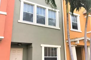 810 Marina Del Ray Ln, West Palm Beach, FL 33401 - Photo 1