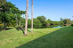 5570 Lakeside Dr, Margate, FL 33063 - Photo 17