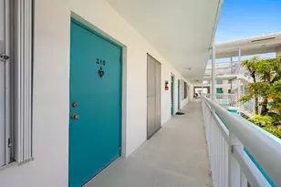 37 Yacht Club Dr, North Palm Beach, FL 33408 - Photo 23