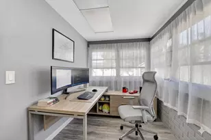 257 SW 5th St, Boca Raton, FL 33432 - Photo 41