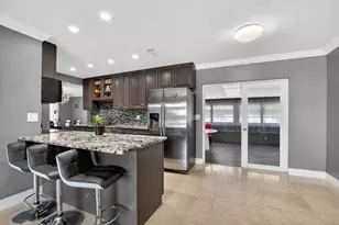 257 SW 5th St, Boca Raton, FL 33432 - Photo 11