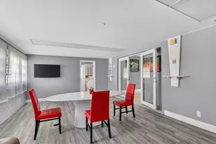 257 SW 5th St, Boca Raton, FL 33432 - Photo 23