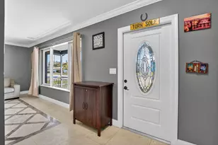 257 SW 5th St, Boca Raton, FL 33432 - Photo 5