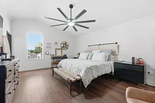 3221 John's Pl, Palm Springs, FL 33461 - Photo 13