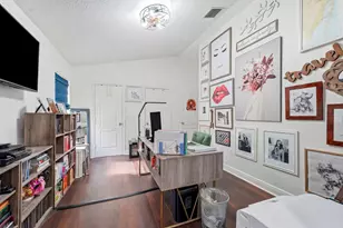 3221 John's Pl, Palm Springs, FL 33461 - Photo 19