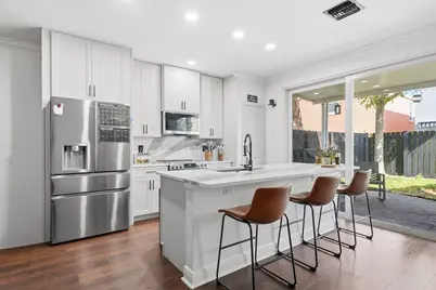 3221 Johns Place, Palm Springs, FL 33461 - Photo 1