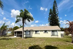 345 SW Tulip Blvd, Port Saint Lucie, FL 34953 - Photo 3