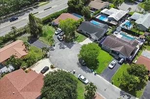 2324 NW 98th Terrace, Coral Springs, FL 33065 - Photo 19