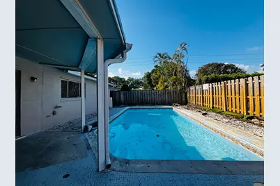 2324 NW 98th Terrace, Coral Springs, FL 33065 - Photo 3