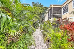 305 SE 11th Ave, Pompano Beach, FL 33060 - Photo 1