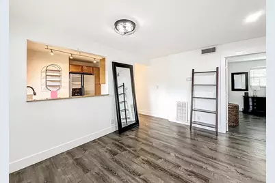 305 SE 11th Avenue #D, Pompano Beach, FL 33060 - Photo 5