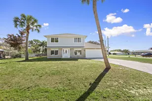 405 NE Midvale St, Port Saint Lucie, FL 34983 - Photo 7
