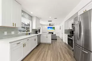 405 NE Midvale St, Port Saint Lucie, FL 34983 - Photo 21