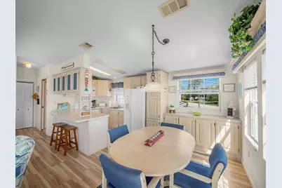 802 Nettles Boulevard, Jensen Beach, FL 34957 - Photo 7