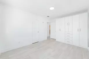 2130 Wiley Ct, Hollywood, FL 33020 - Photo 11