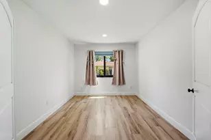 2225 SE Flanders Rd, Port Saint Lucie, FL 34952 - Photo 17