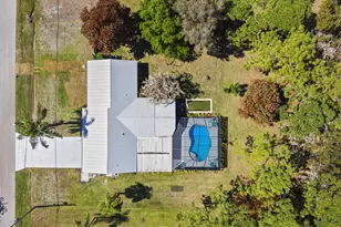 2225 SE Flanders Rd, Port Saint Lucie, FL 34952 - Photo 37