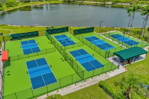 479 Brackenwood Ln N, Palm Beach Gardens, FL 33418 - Photo 43