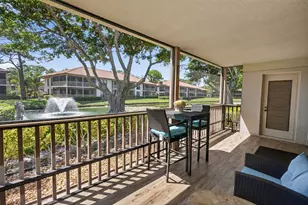 479 Brackenwood Ln N, Palm Beach Gardens, FL 33418 - Photo 5