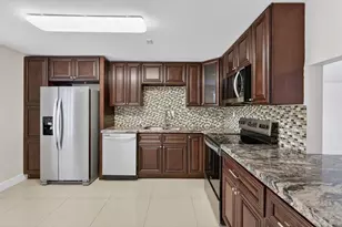 7325 SW 26th Ct, Davie, FL 33314 - Photo 7