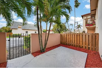 7325 SW 26th Court #22, Davie, FL 33314 - Photo 5