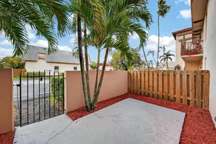 7325 SW 26th Ct, Davie, FL 33314 - Photo 5