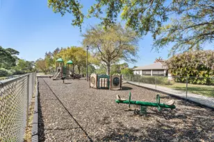 445 NW Sunflower Pl, Jensen Beach, FL 34957 - Photo 41