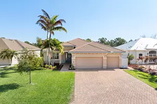 445 NW Sunflower Pl, Jensen Beach, FL 34957 - Photo 43