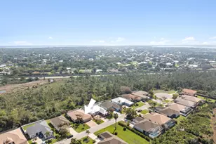 445 NW Sunflower Pl, Jensen Beach, FL 34957 - Photo 47