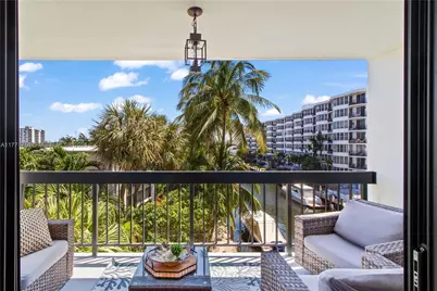 4800 Bayview Drive #402, Fort Lauderdale, FL 33308 - Photo 5