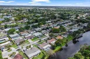 5221 SW 89th Ave, Cooper City, FL 33328 - Photo 39