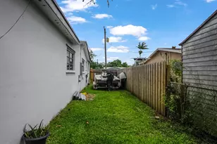 5221 SW 89th Ave, Cooper City, FL 33328 - Photo 37